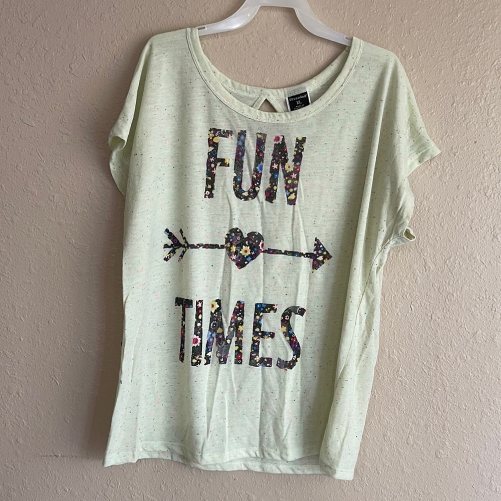“Fun times” short sleeve multicolor shirt. Size XL